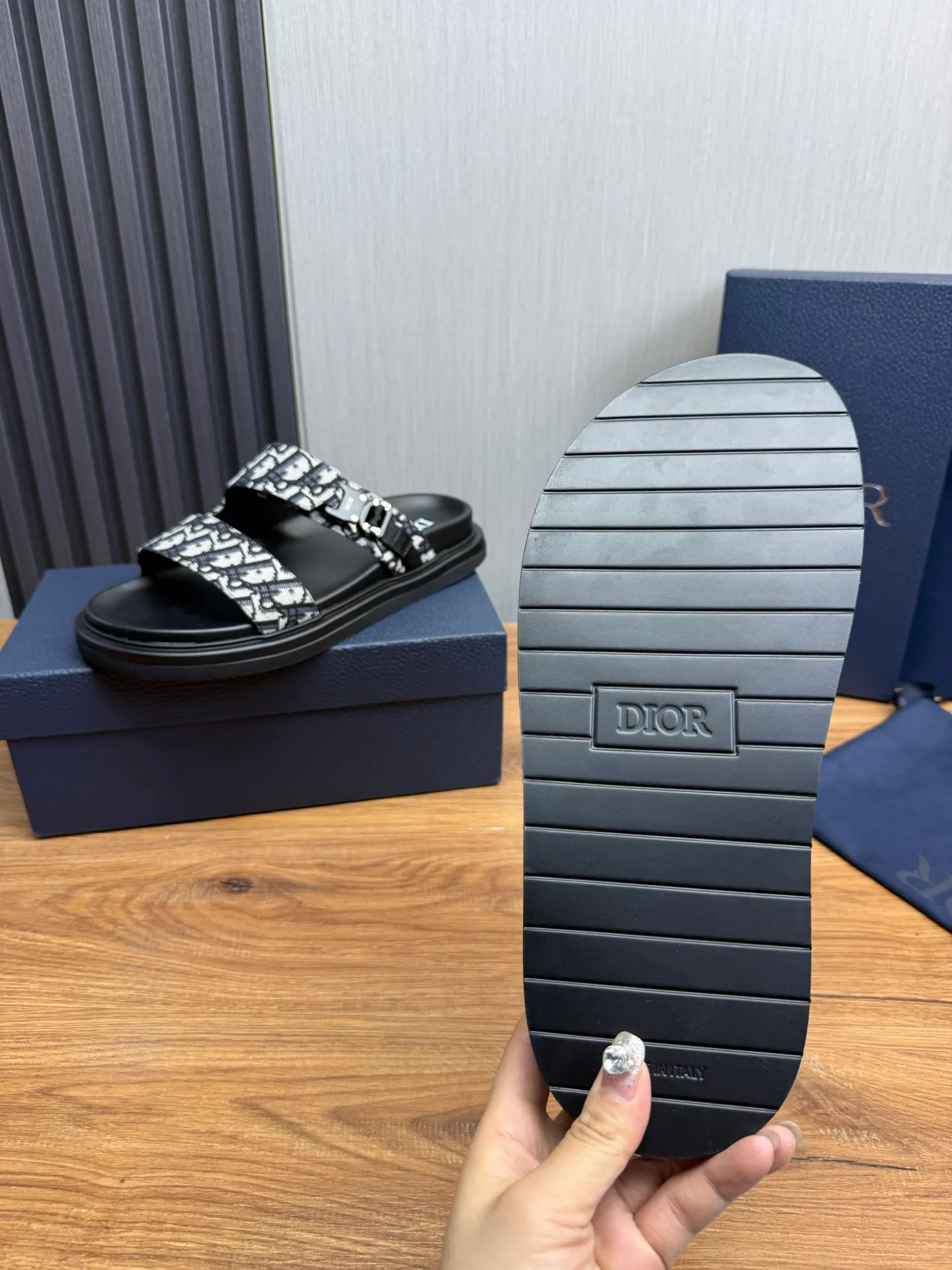 Men's shoes 300💰 Dior. Men's slippers🩴 Official website 1:1 production 38-45 size 45 46 🉑️Customized original material shipped✅